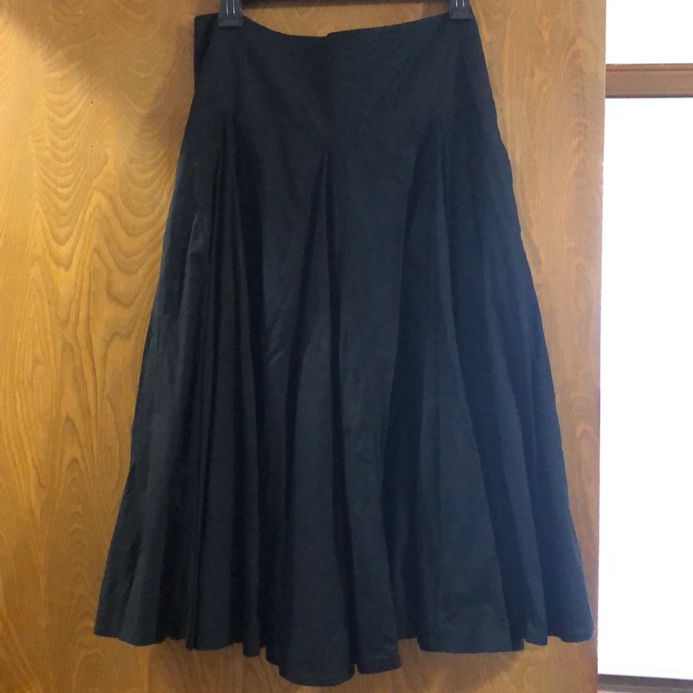 Black skirt